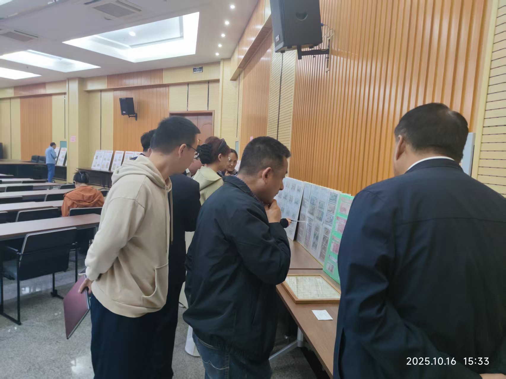 1760606548408571.jpg 1760606548408571.jpg